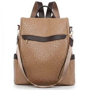 Mochila convertible de eco-cuero Parma en color capuchino con textura cocodrilo y detalles marrones, vista frontal - Porte Italia.